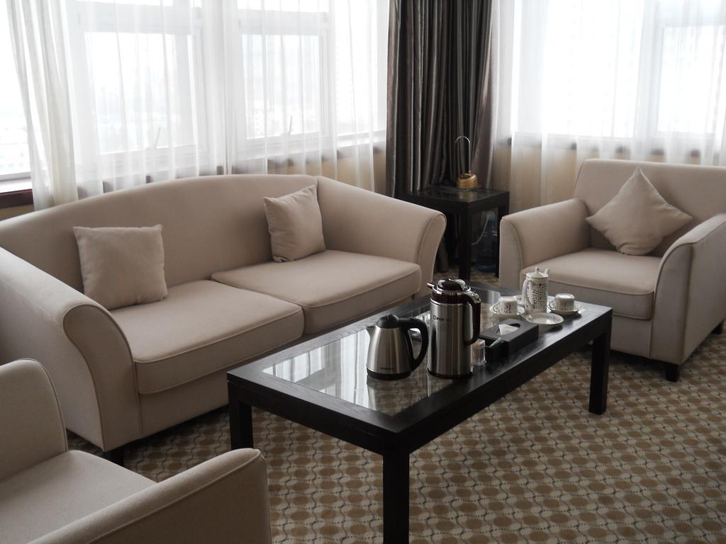 Yijing Holiday Hotel Yimeng Road 린이 외부 사진