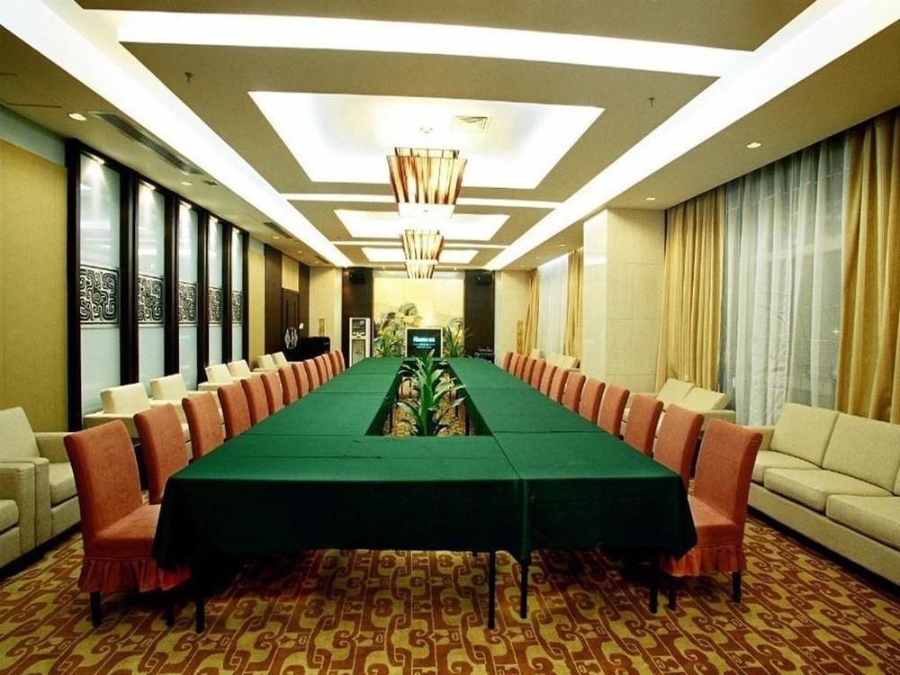Yijing Holiday Hotel Yimeng Road 린이 외부 사진