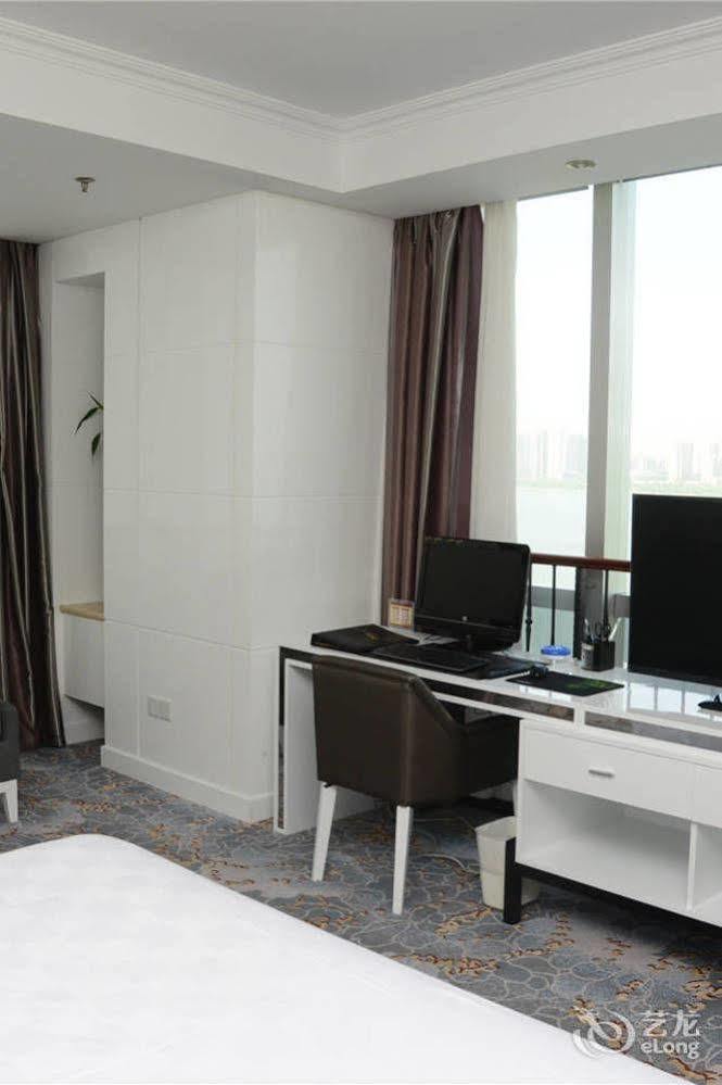 Yijing Holiday Hotel Yimeng Road 린이 외부 사진