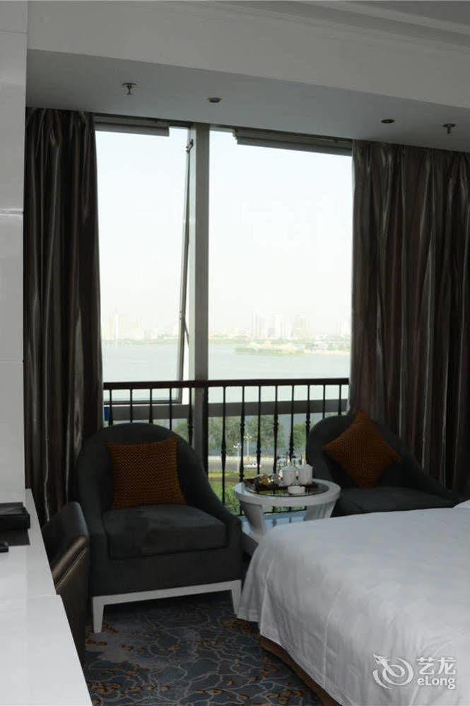 Yijing Holiday Hotel Yimeng Road 린이 외부 사진